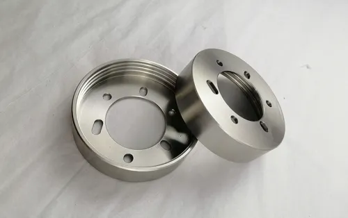 Choosing Between CNC Machining and 3D Printing for Prototypes